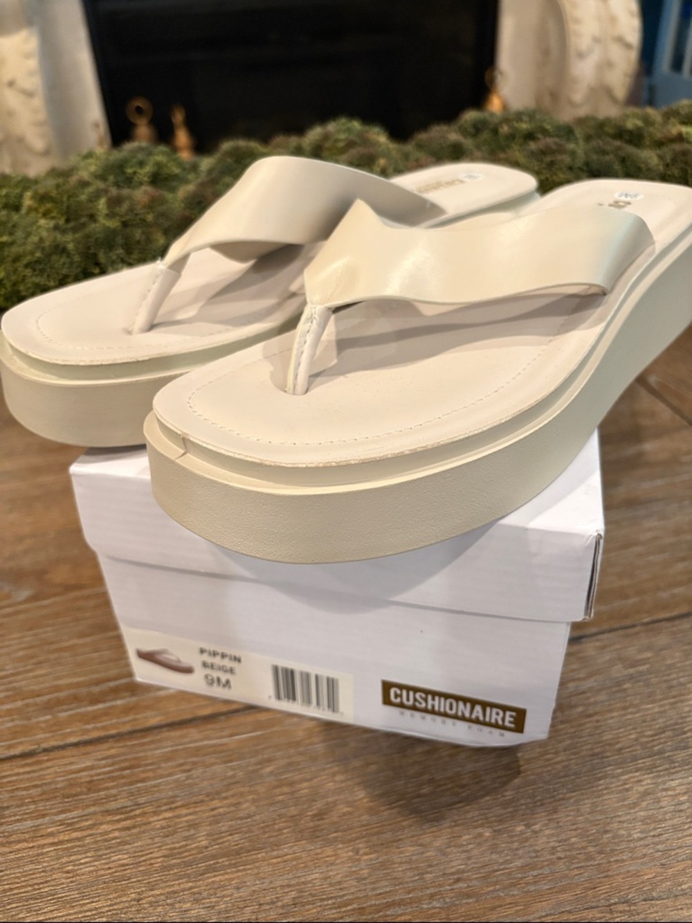 Cushionaire Beige Platform Flip Flops size 9m